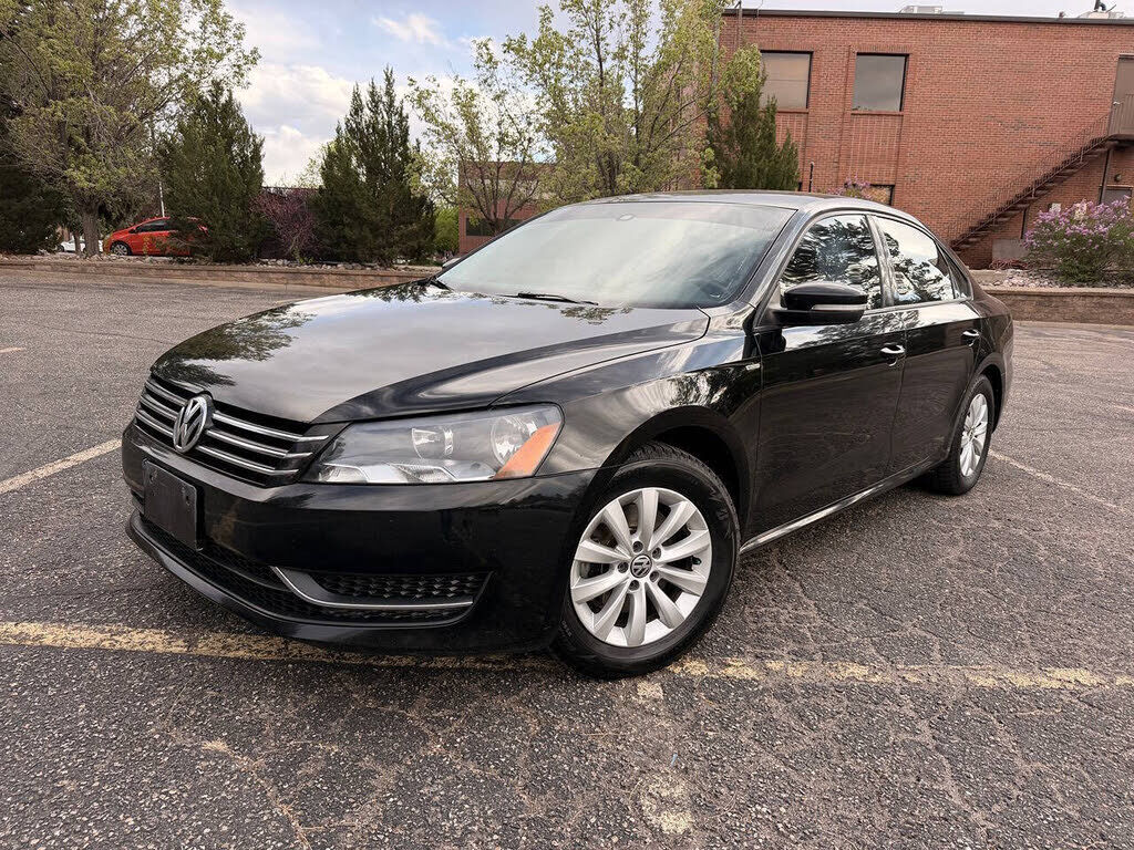 2014 VOLKSWAGEN Passat