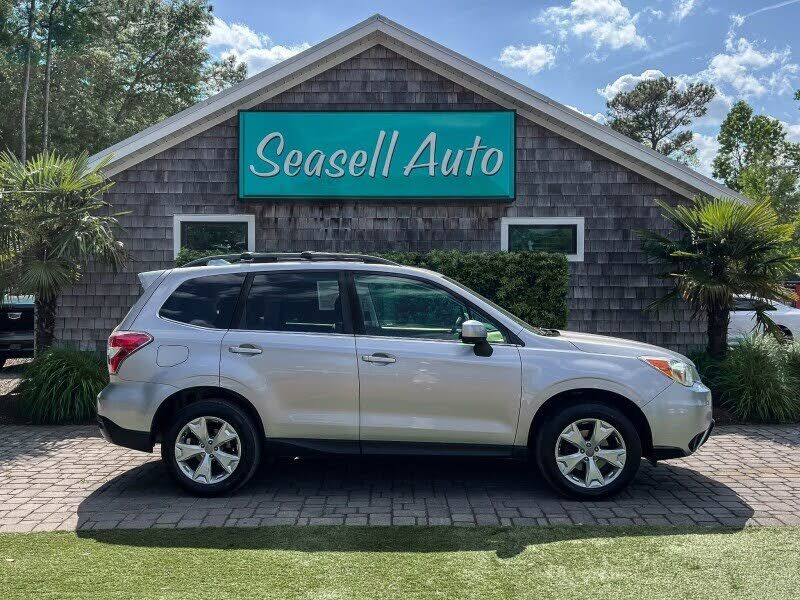 2016 SUBARU Forester