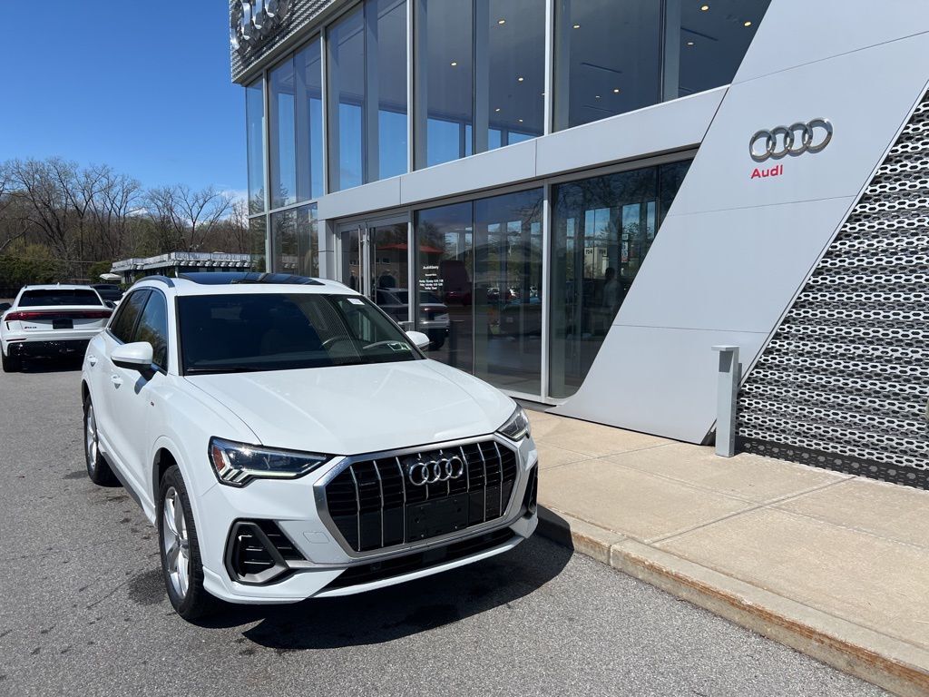 2022 Audi Q3