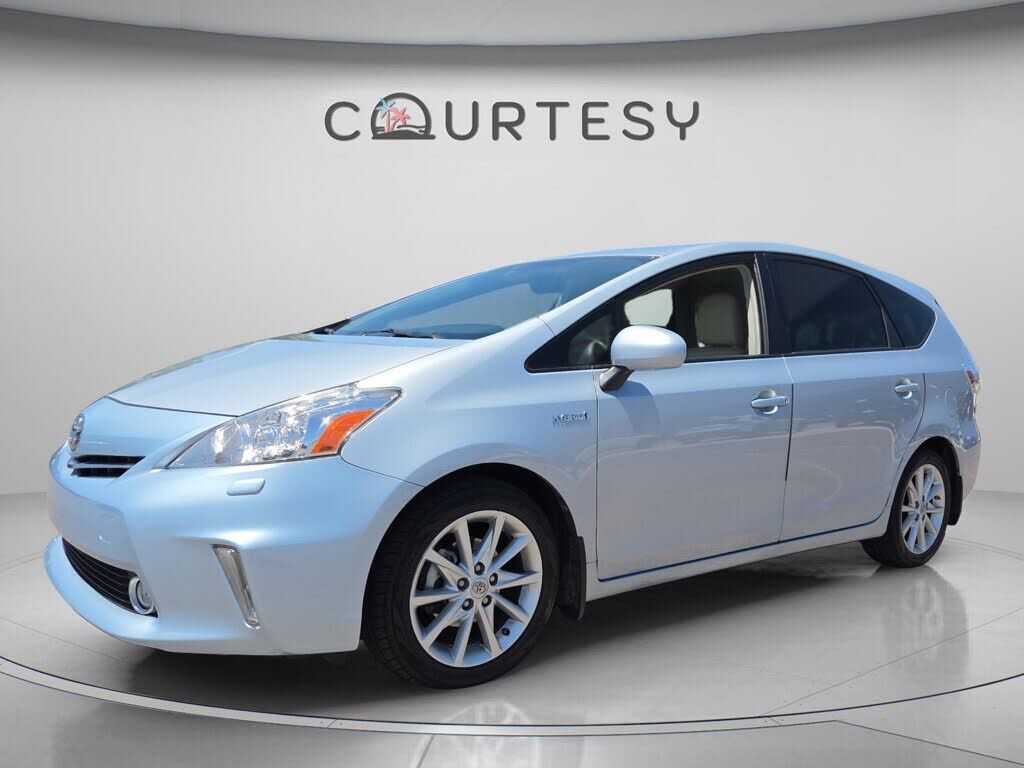 2014 TOYOTA Prius