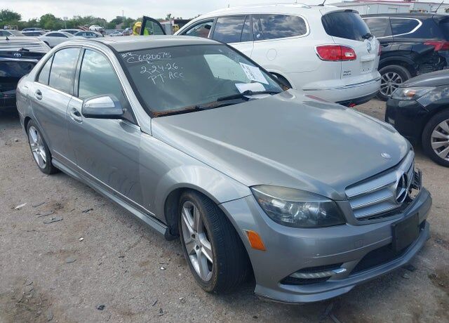 2011 MERCEDES-BENZ C-Class