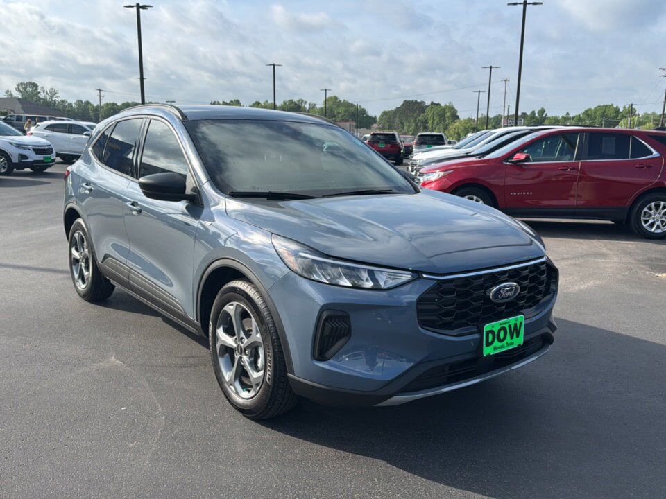 2025 FORD Escape