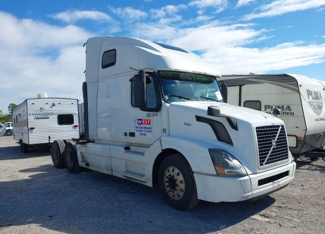 2016 VOLVO TRUCK VNL