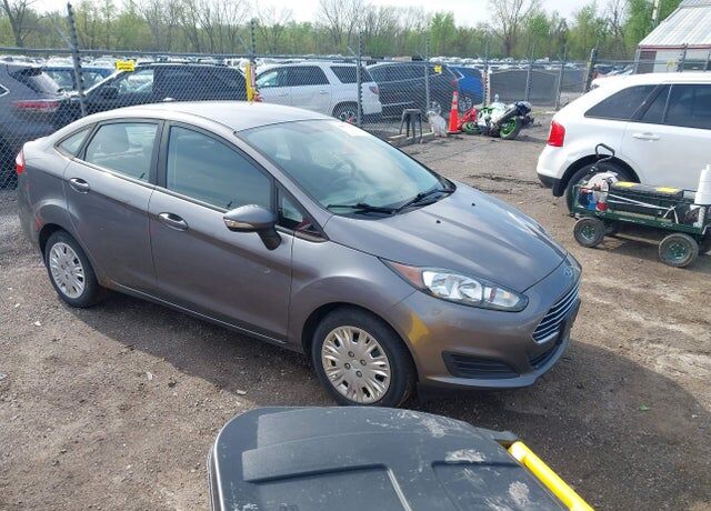 2014 FORD Fiesta