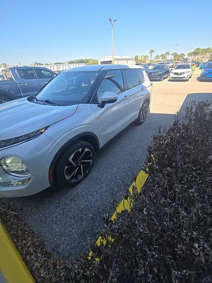 2022 MITSUBISHI Outlander