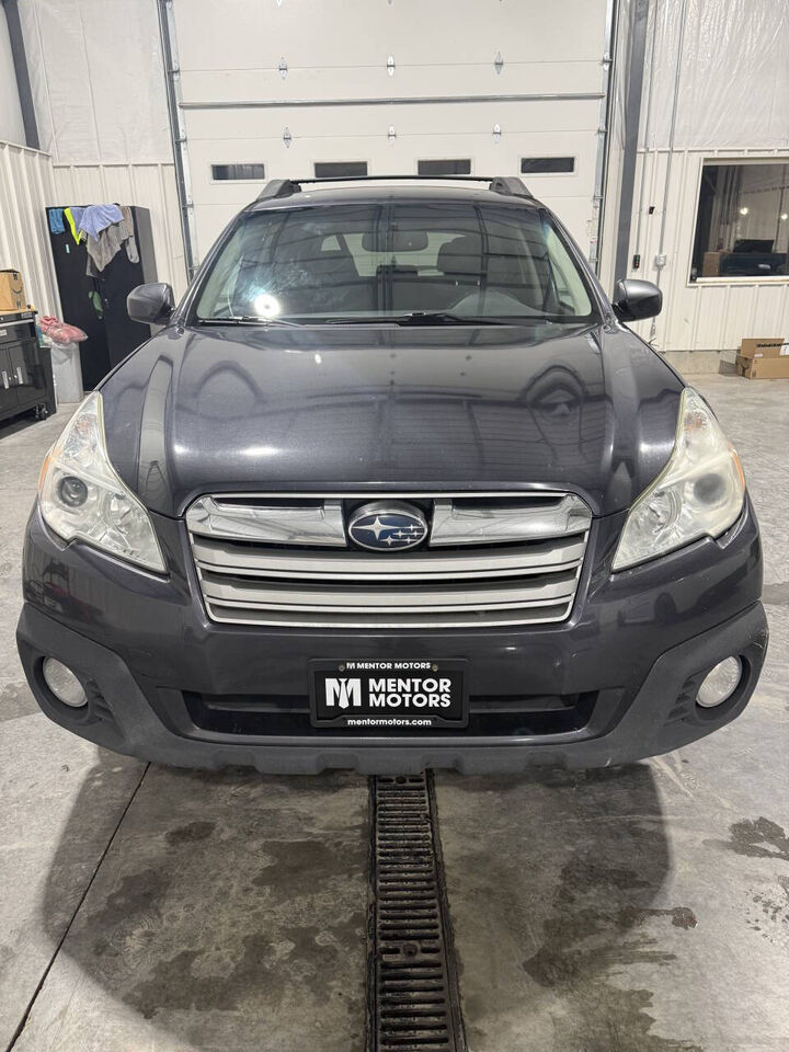 2013 SUBARU Outback