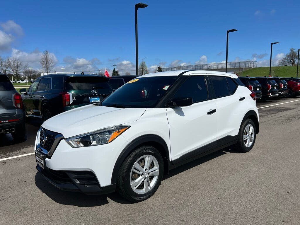 2020 NISSAN Kicks