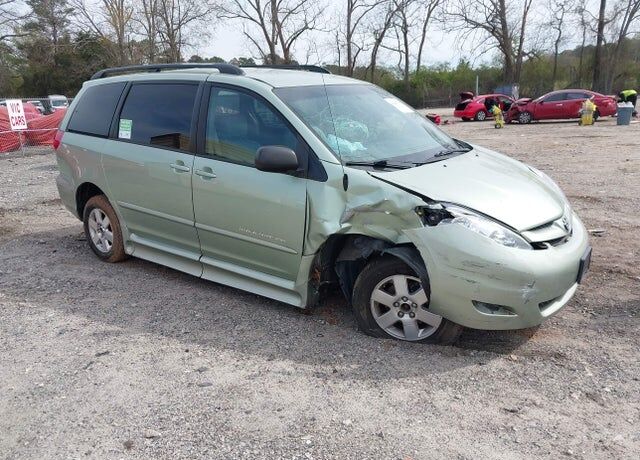 2008 TOYOTA Sienna