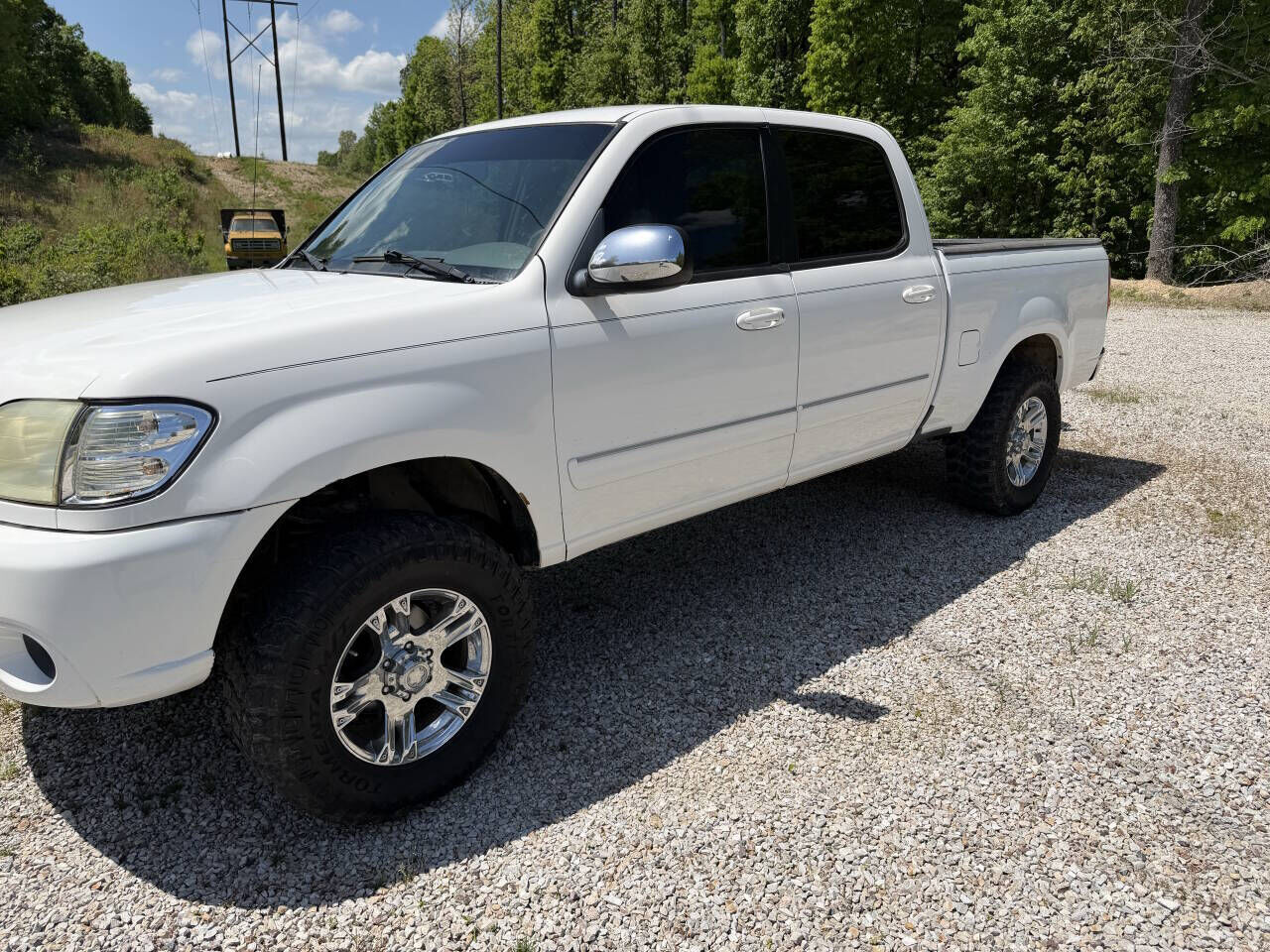2004 TOYOTA Tundra