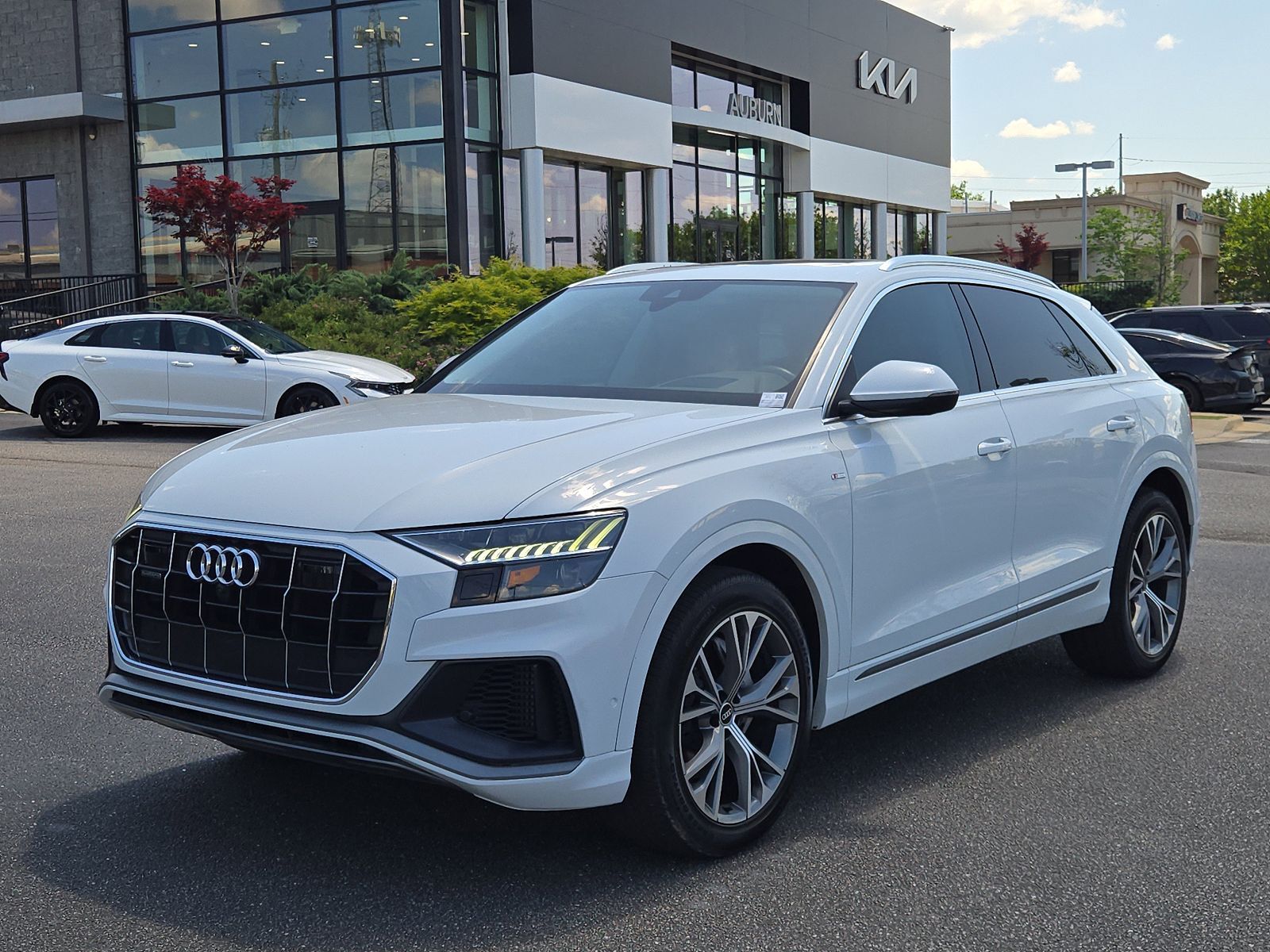 2022 AUDI Q8