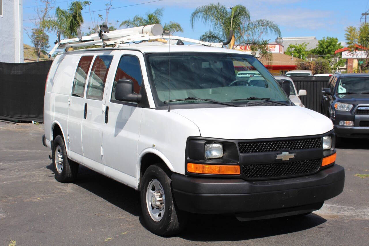 2013 CHEVROLET Express