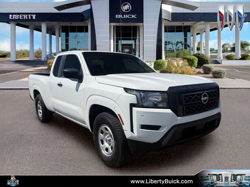 2022 NISSAN Frontier
