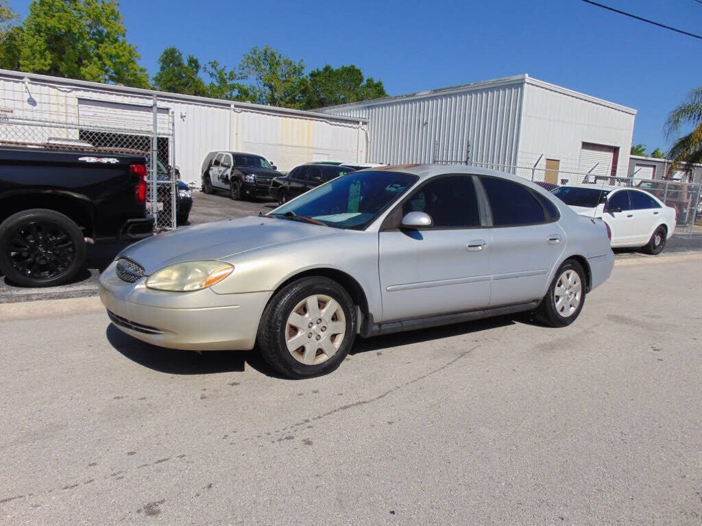 2003 FORD Taurus