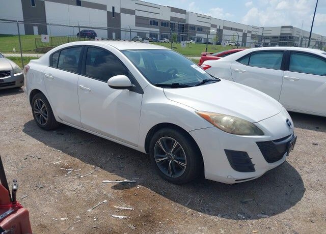 2010 MAZDA Mazda3