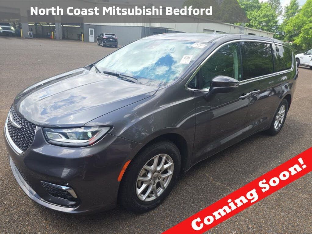 2023 CHRYSLER Pacifica