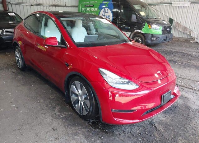 2021 TESLA Model Y