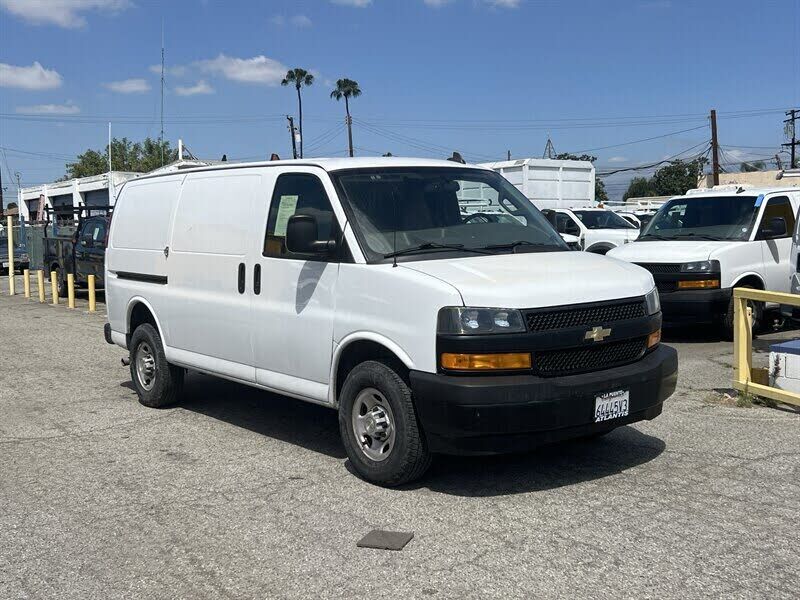 2021 CHEVROLET Express