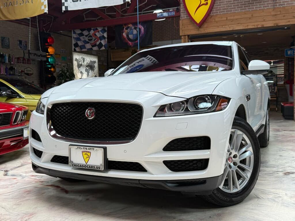 2017 JAGUAR F-Pace