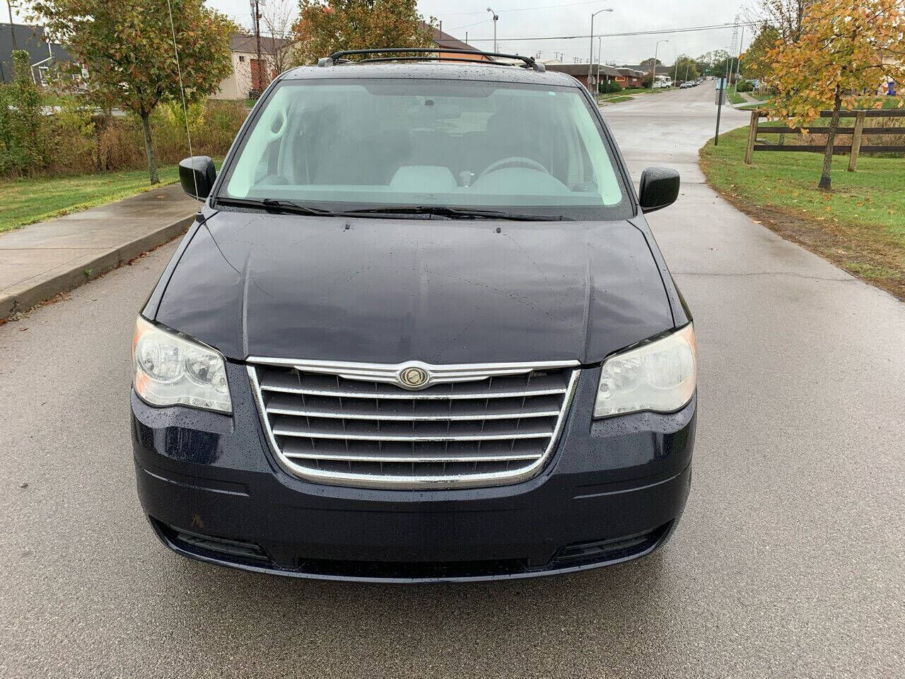 2010 CHRYSLER Town and Country