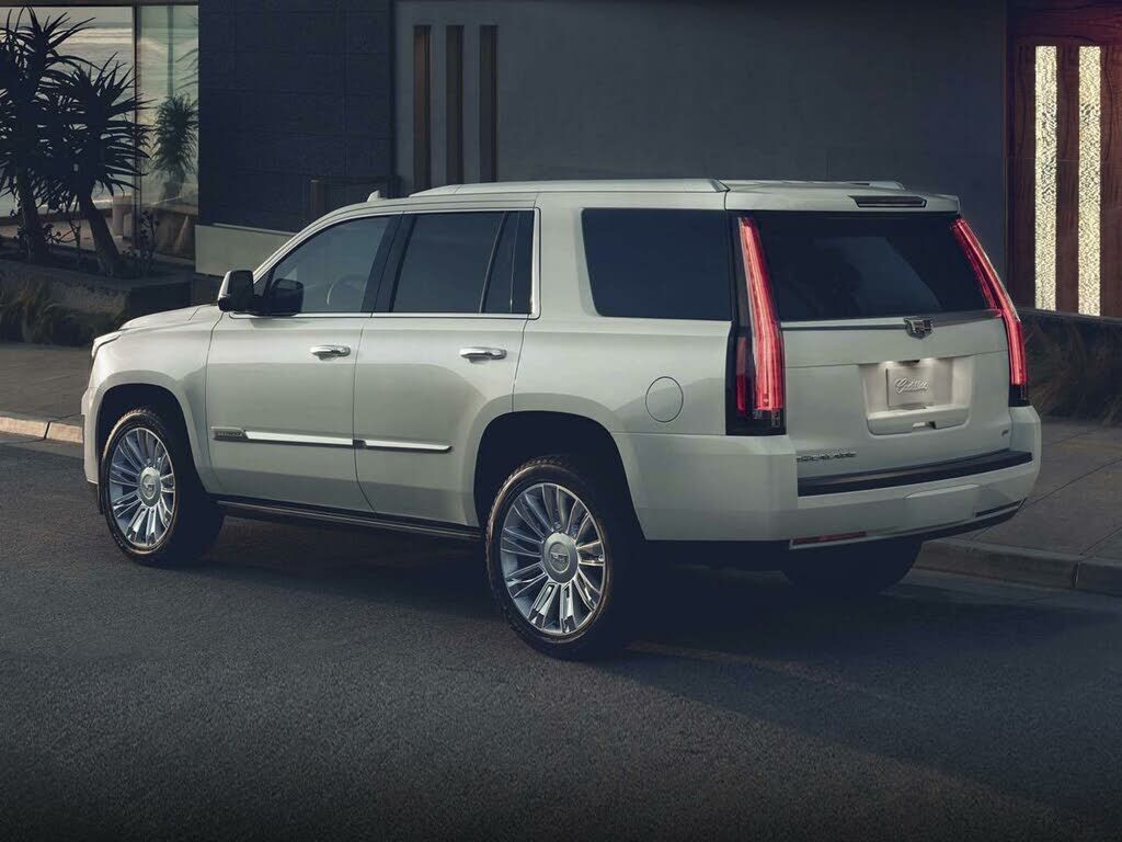 2018 CADILLAC Escalade ESV