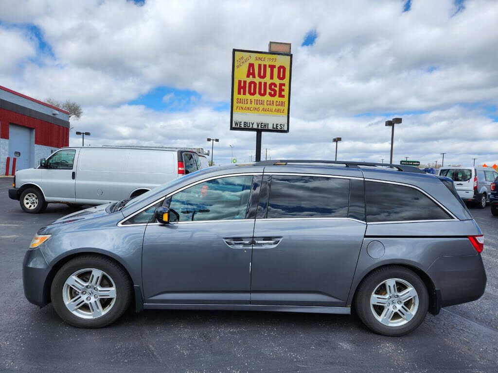 2011 HONDA Odyssey