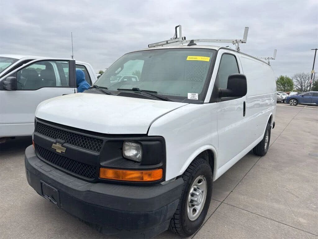 2017 CHEVROLET Express