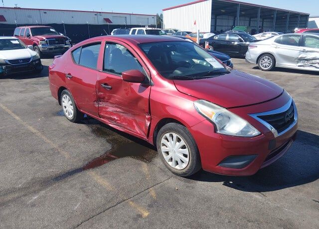 2019 NISSAN Versa