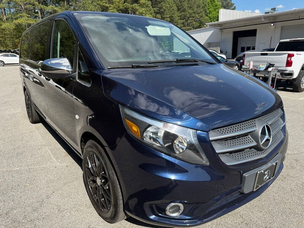 2020 MERCEDES-BENZ METRIS