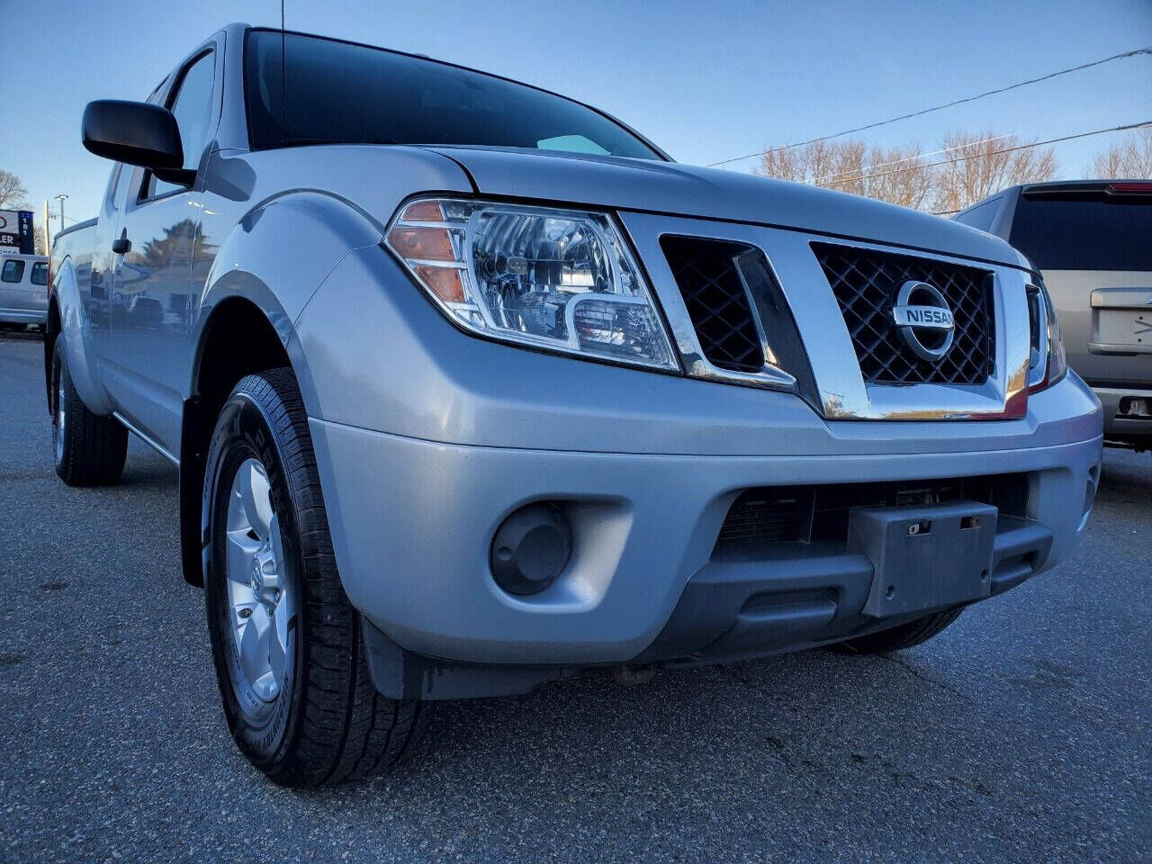 2012 NISSAN Frontier