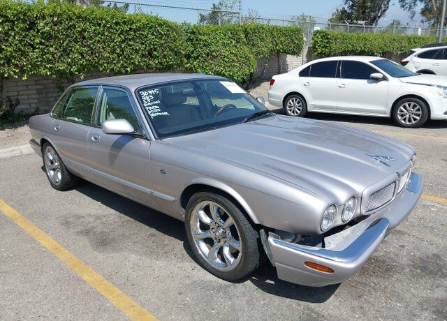 2000 JAGUAR XJR