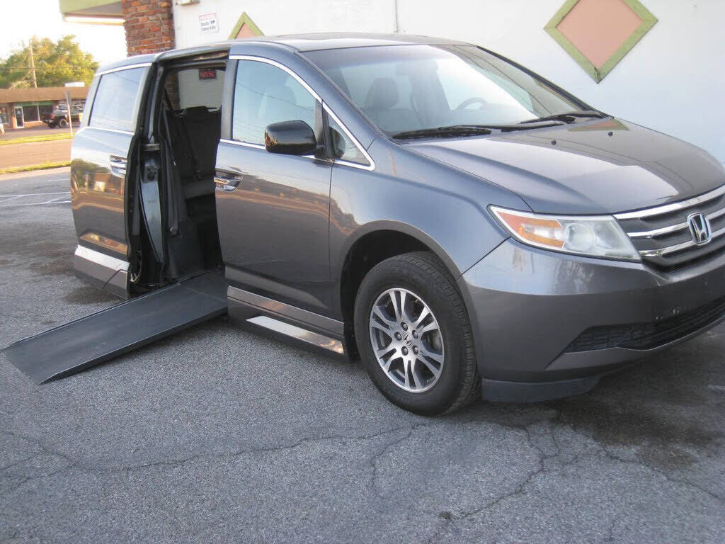 2012 HONDA Odyssey