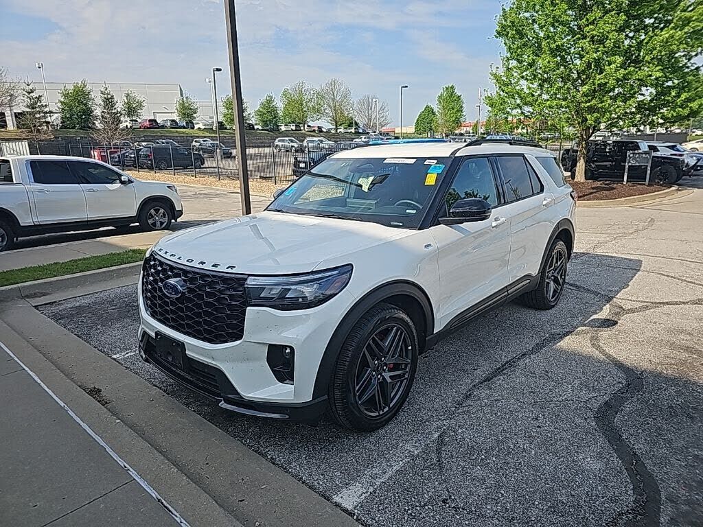 2025 FORD Explorer