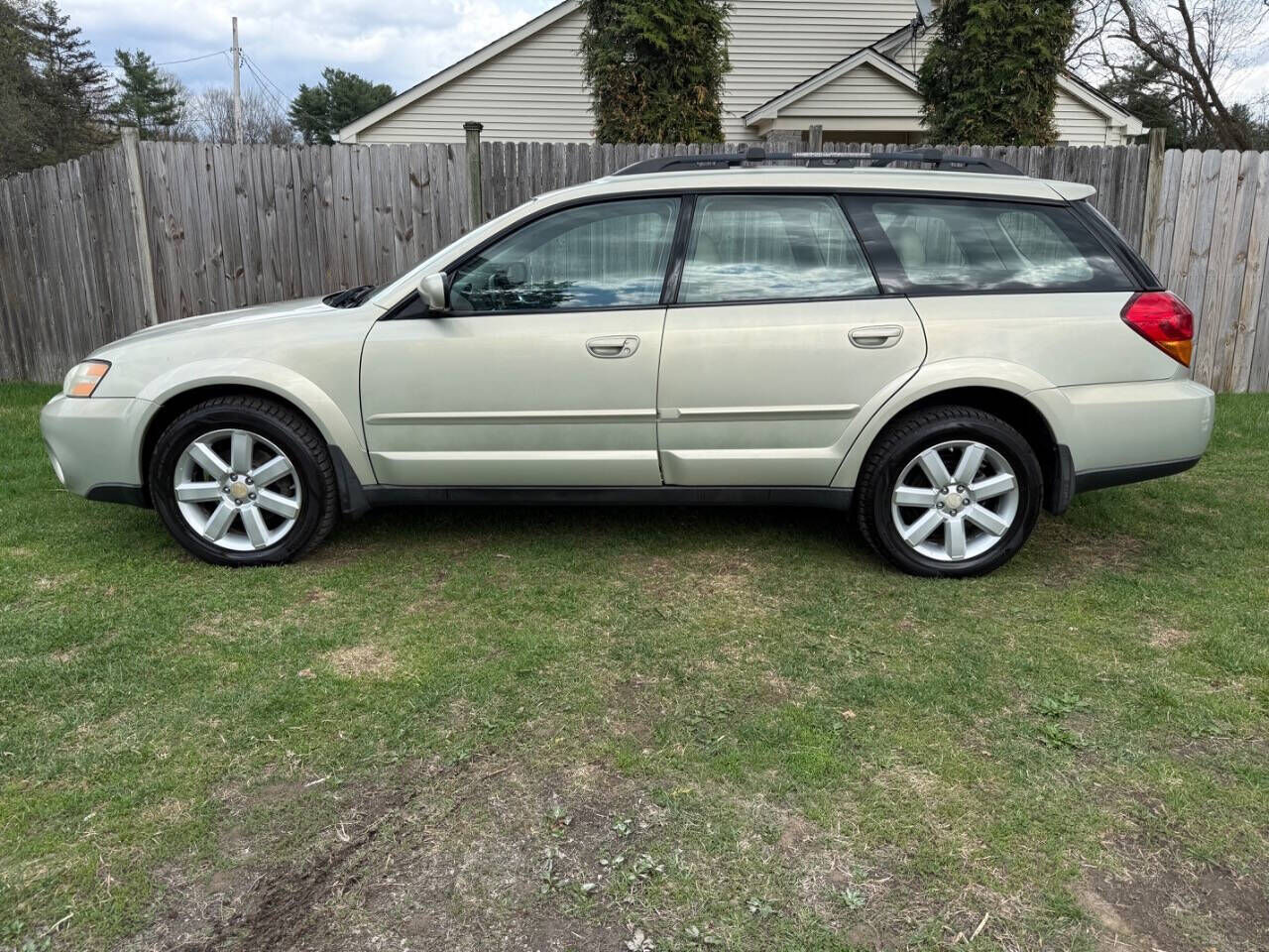 2007 SUBARU Outback