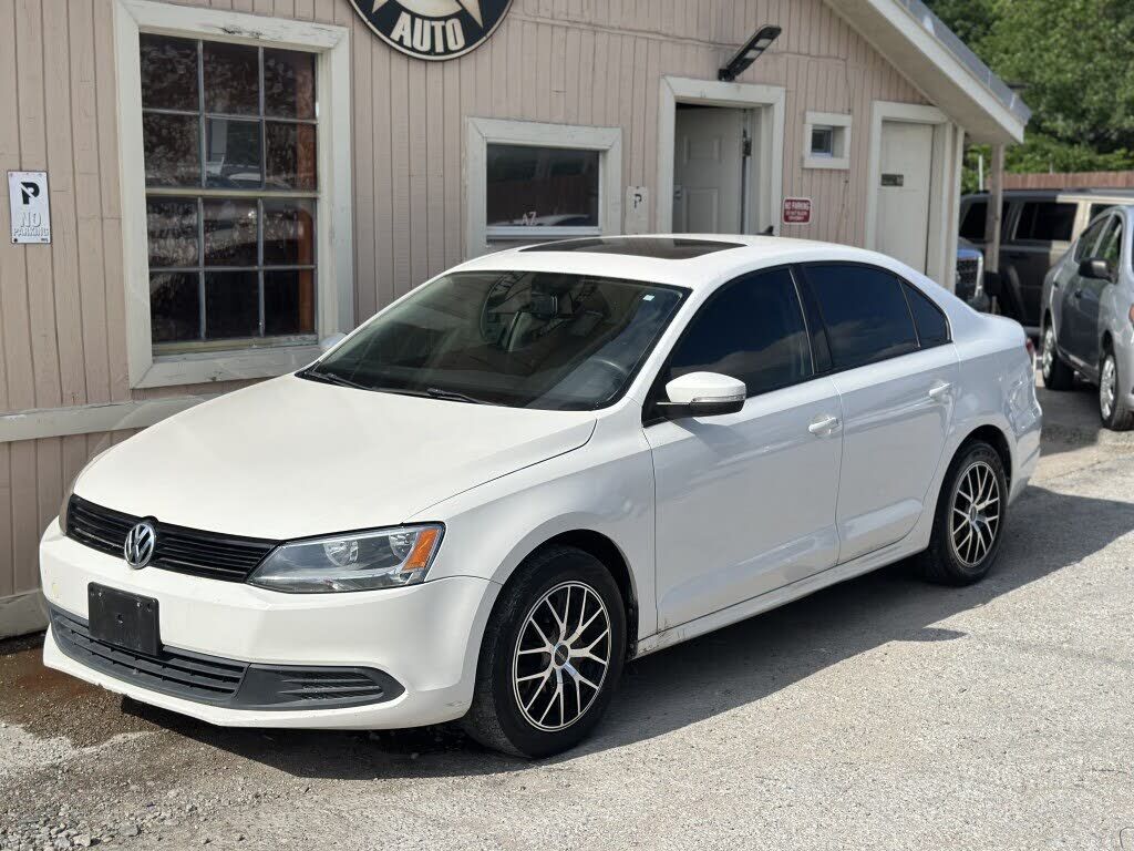 2011 VOLKSWAGEN Jetta