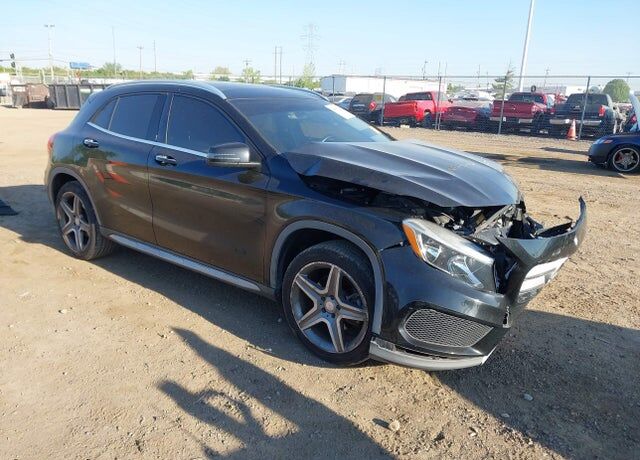 2015 MERCEDES-BENZ GLA-Class
