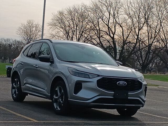2024 FORD Escape