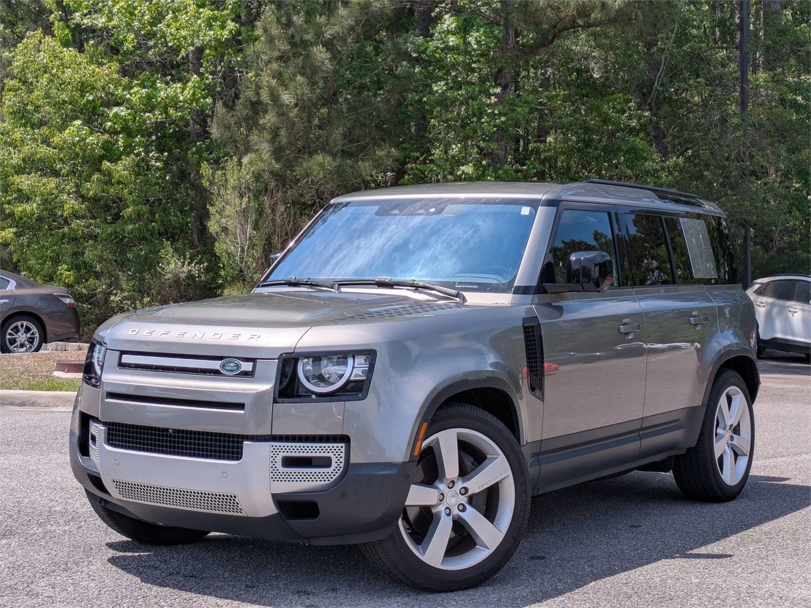 2021 LAND ROVER Defender