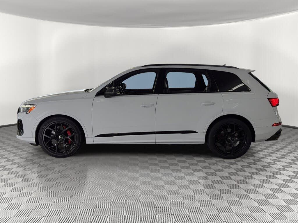 2025 Audi SQ7