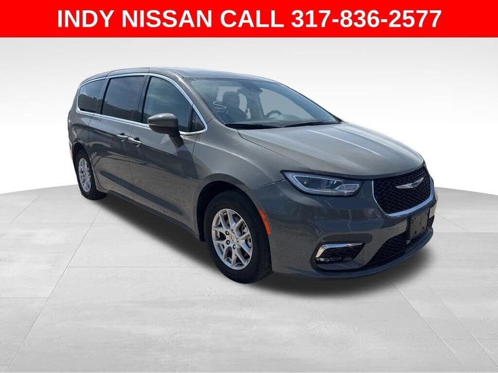 2023 CHRYSLER Pacifica