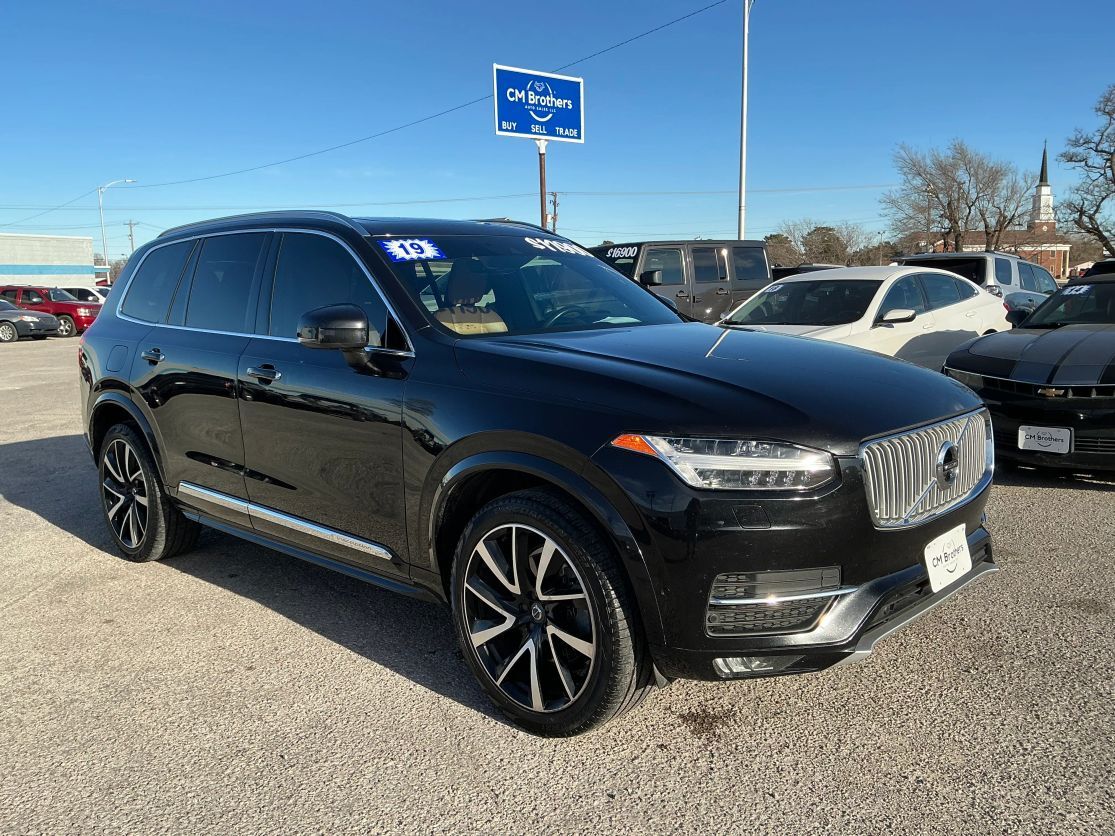 2019 VOLVO XC90