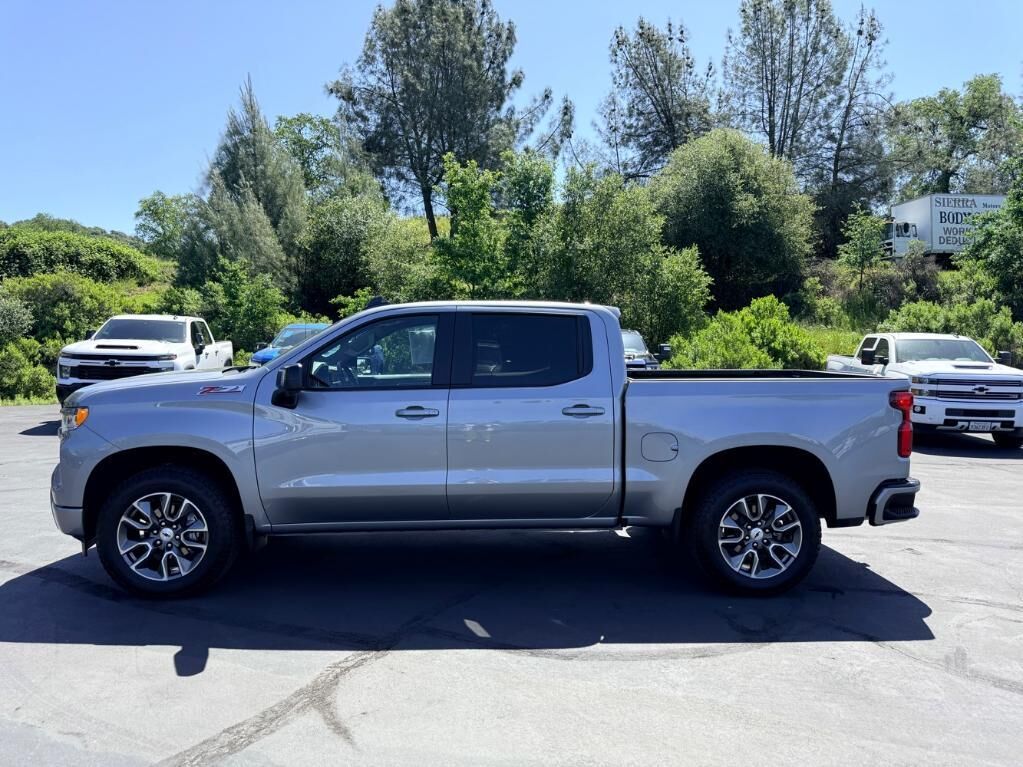 2024 CHEVROLET Silverado