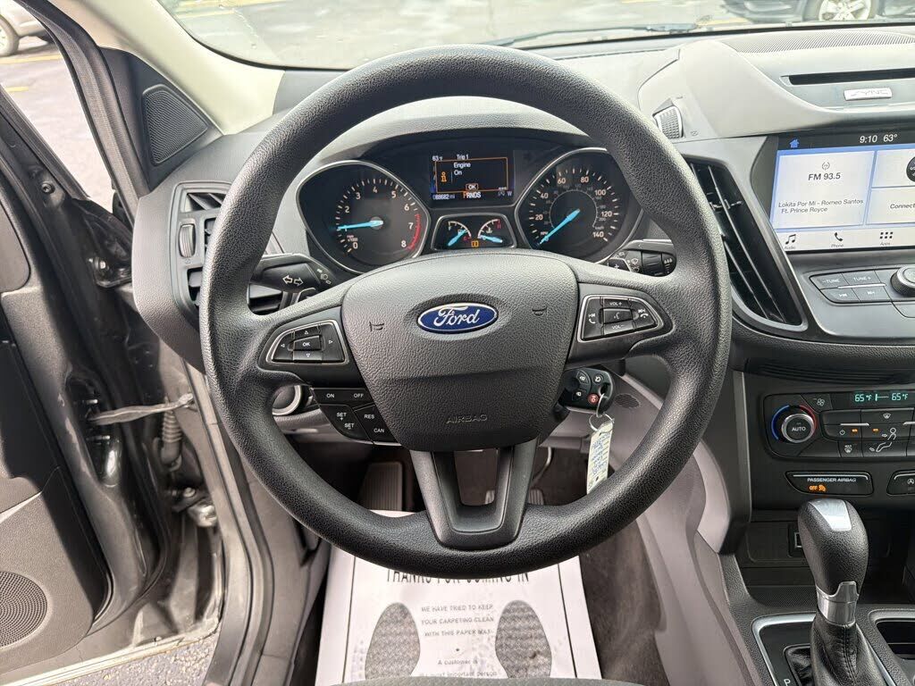 2017 FORD Escape