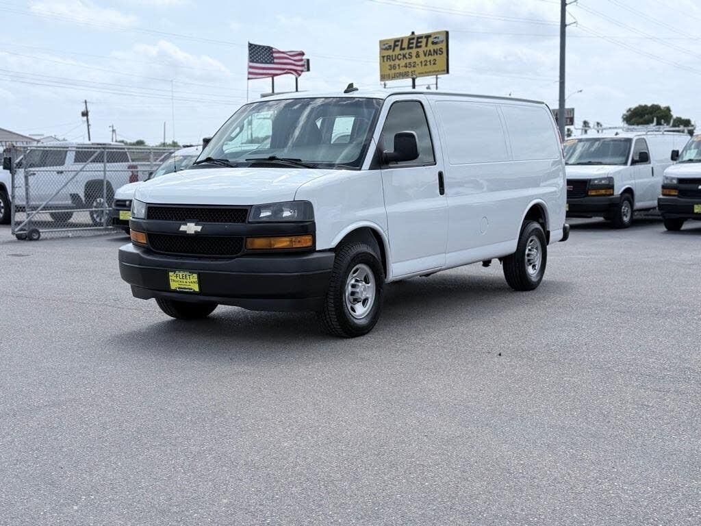2020 CHEVROLET Express