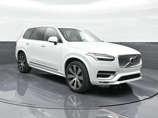 2022 VOLVO XC90