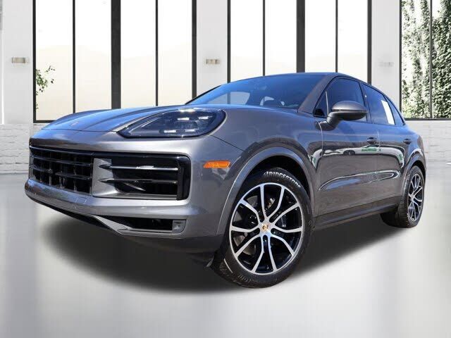 2024 PORSCHE Cayenne