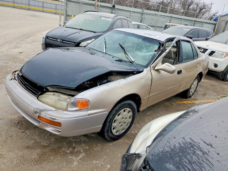 1996 TOYOTA Camry