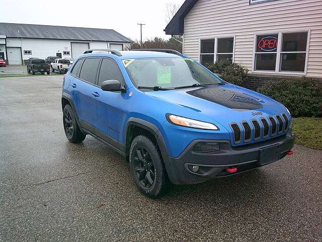 2018 JEEP Cherokee