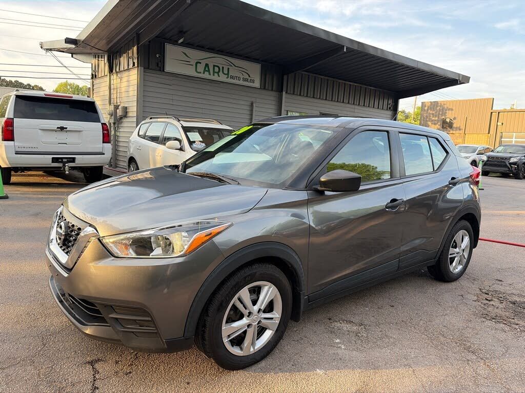 2020 NISSAN Kicks