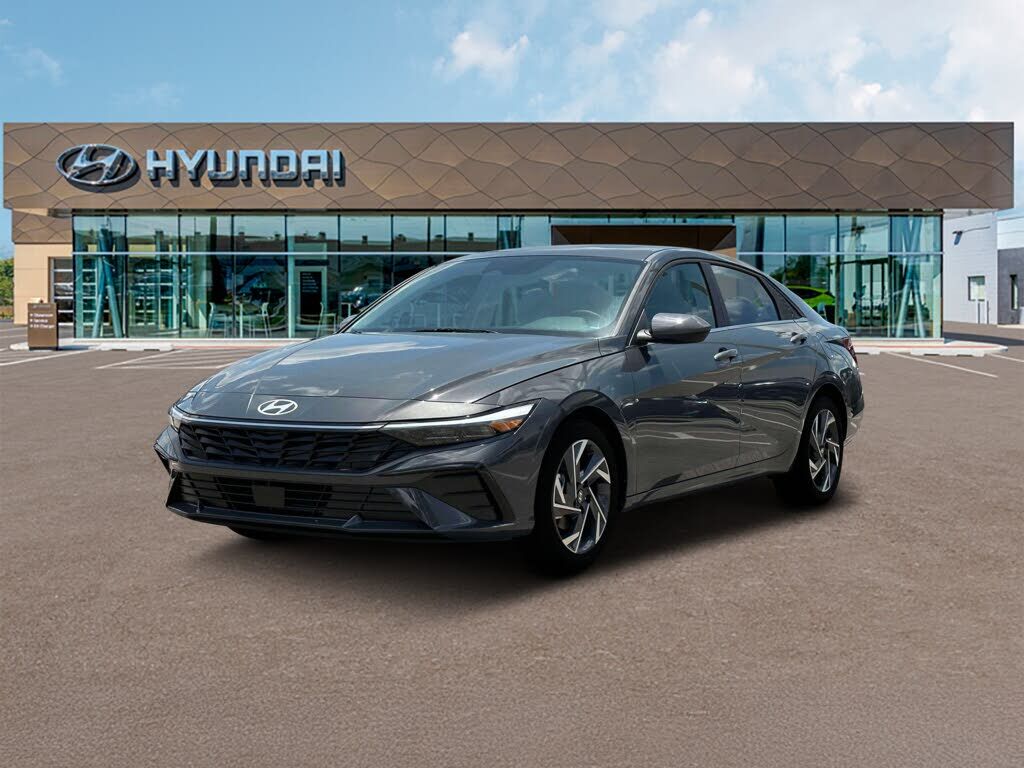 2024 HYUNDAI Elantra