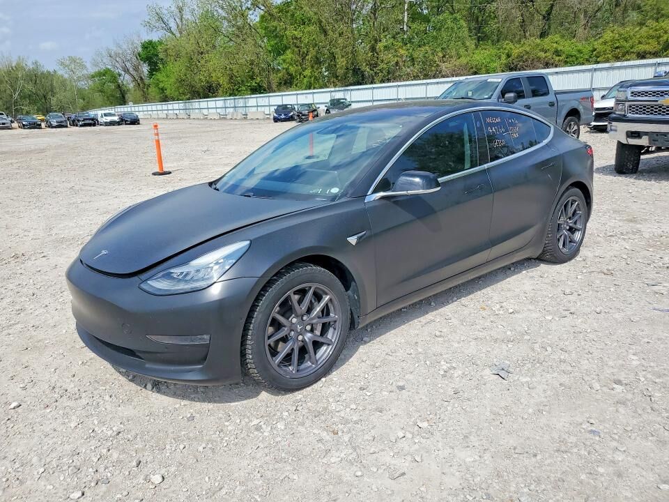 2018 TESLA Model 3
